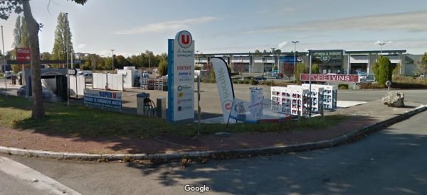 Super u location mirambeau