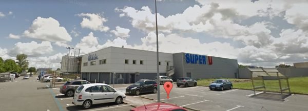 Super U location LA CHARTRE SUR LE LOIR